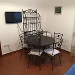 شقة Lucilla